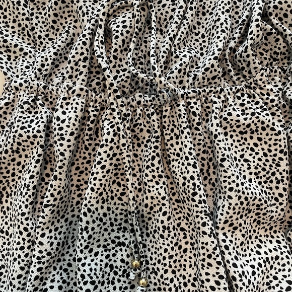 Spotted dress with flutter sleeves - Picture 4 of 4